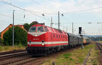 229 147 der CLR erreicht mit einem der Sonderzüge zum Tag der offenen Tür bei Piko in Sonneberg am Morgen des 22.06.19 den Bahnhof Jena-Göschwitz.