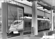 Ein schnittiges Facelift - 

... für die Triebwagen der Baureihe 425.

Stuttgart Hauptbahnhof, 01.08.2019 (M)



