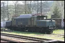 194580-7 wartet hier am 23.4.2005 im Bahnhof Probstzella auf den nächsten Schiebedienst Einsatz.