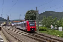 622 038 verläßt als RB Neustadt Weinstraße -  Freinsheim bei fast 40° C im Schatten den Hbf. von Neustadt an der  Weinstraße. 30.06.2019