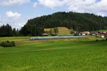223-068 mit dem Alex bei Harbatshofen Richtung Röthenbach. 14.7.19