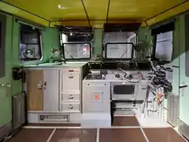 Der Führerstand der Elektrolokomotive E 11 003. (Verkehrsmuseum Nürnberg, Juni 2019)