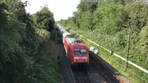 101 040-4 mit einem umgeleiteten Intercity (IC) auf der Bahnstrecke Friedberg-Hanau (KBS 633) bei Bruchköbel am 23. Juni 2019