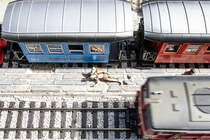 Ob es der Fahrtwind war oder etwa doch ein Glaserl Zuviel ? 
Er konnte mir keine Antwort geben warum auch immer. 
Drama am Bahnsteig Trassdorf am 18.08.2019