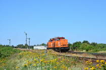 BBL Lok 09 alias 203 122-7 und BBL Lok 08 alias 203 121-9 brummen durch Barleben in Richtung Magdeburg.

Barleben 23.07.2019