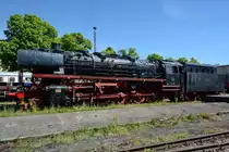 Die Dampflokomotive 44 606 stammt aus Jahr 1941 und war Anfang Juni 2019 im Bahnpark Augsburg ausgestellt.