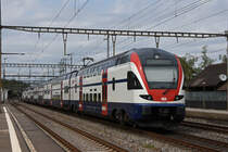 RABe 511 044, auf der S11, durchfährt den Bahnhof Rupperswil. Die Aufnahme stammt vom 31.07.2019.
