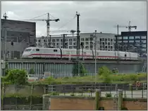 ICE 1 auf der Rampe zur Oberhafenbrücke in Hamburg. (25.05.2019)