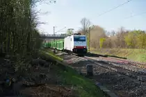 186 240 mit einem Hödlmayer Autotransportzug bei Postbauer-Heng, 16.04.2019