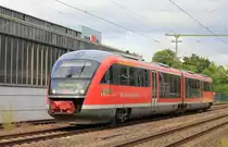 Am 14.07.2019 erreicht 642 720  Wir stehen früher auf  als RB Hessental-Heilbronn Gleis 2 des Öhringer Hbf. 