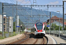 RABe 521 019 (Stadler FLIRT) SBB als R 7622 von Solothurn (CH) nach Biel/Bienne (CH) erreicht die Haltestelle Biel Mett/Bienne Mâche (CH) auf der Jurasüdfusslinie (Bahnstrecke Olten–Lausanne | Fahrplanfeld 410).
[24.7.2019 | 13:03 Uhr]