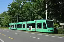 Be 6/8 Combino 314, auf der Linie 8, fährt zur Haltestelle am Bahnhof SBB. Die Aufnahme stammt vom 02.07.2019.