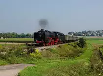 Die 01 066 mit einem Sonderzug nach Nördlingen am 25.08.2019 unterwegs bei Oettingen.