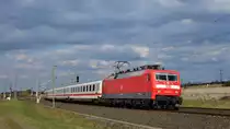 120 105 zieht einen Intercity nach Karlsruhe durch Neuhof. Aufgenommen am 7.4.2019 17:05