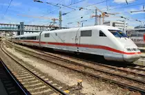 401 016-1  Pforzheim  steht am 01.06.2019 als ICE596 von München Hauptbahnhof nach Berlin Hauptbahnhof (tief) im Ulmer Hauptbahnhof. 