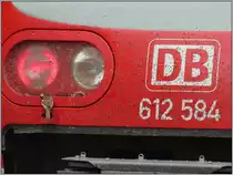 Mückenpicker an der 612 584 Einheit in Lindau Hbf. (27.05.2019)