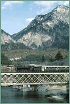 G 4/5 107 �berquert die Hinterrheinbr�cke bei Reichenau-Tamins. (Archiv 11/82)