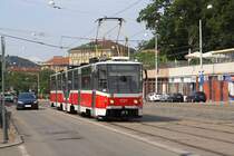 DPMB KT8D5N.N2 1721 am 03.August 2019 bei der Haltestelle Hlavni nadrazi.