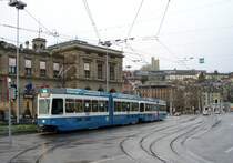 VBZ - Strassenbahn Be 4/6  2027 vor dem SBB Hauptbahnhof in Z�rich am 21.01.2007