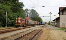 742 323-9 mit Mn 87830 am 06.09.19 in Přeštice.
