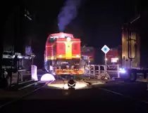 T 444 030 auf der Drescheibe in Luzna u Rakovnika. 21.09.2019 21.39 Uhr.