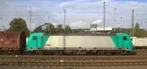 Die Cobra 2840 fährt mit einem Güterzug aus Antwerpen-Noord(B) nach Köln-Gremberg bei der Ausfahrt aus Aachen-West und fährt in Richtung Aachen-Schanz,Aachen-Hbf,Aachen-Rothe-Erde,Stolberg-Hbf(Rheinland)Eschweiler-Hbf,Langerwehe,Düren,Merzenich,Buir,Horrem,Kerpen-Köln-Ehrenfeld,Köln-West,Köln-Süd. 
Aufgenommen vom Bahnsteig in Aachen-West. 
Am Nachmittag vom 17.9.2019.