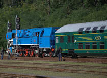  Papousek  bespannt hier den DGZ (Doppelstockgelenkzug) mit Jacobsdrehgestellen (ab 1955 in der DDR Wagonbau Görlitz gebaut) 21.09.2019  12:08 Uhr.