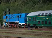  Papousek  bespannt hier den DGZ (Doppelstockgelenkzug) mit Jacobsdrehgestellen (ab 1955 in der DDR Wagonbau Görlitz gebaut) 21.09.2019  12:08 Uhr.