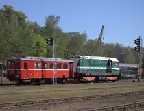 Hektor schleppt Hurvinek auf das Gelände des Eisenbahmuseums zurück.
Vermutlich hat Hurvinek einen Motorschaden, denn bei Einlaufen in den Bahnhof Luzna u Rakovnika  waren seltsame Geräusche zu hören. 21.09.2019 10:16 Uhr.