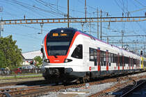 RABe 523 052, auf der S3, verlässt den Bahnhof Pratteln. Die Aufnahme stammt vom 12.09.2019.