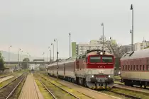 Am Morgen des 23. April 2019 kam 757 025-2 mit einem Schnellzug in Humenné an. 