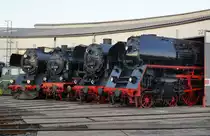 Historisches Bahnbetriebswerk Arnstadt.
Am 21. und 22. September fand das grosse Eisenbahnfest statt.
Impressionen verschiedener Fahrzeuge vom 20. September 2019 anlässlich der Nachtfotoparade von 19:00 Uhr bis 23:00 Uhr.
Foto: Walter Ruetsch