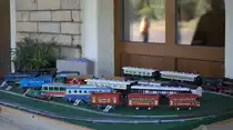 Am Rande des  Národní den železnice ist diese kleine Eisenbahnaustellung am Bahnsteig 1  zu sehen.21.09.2019 09:29 Uhr.