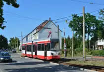NGTW6-H	Tw5 überquert soeben den Bahnübergang Westerhäuser Straße als Linie 2 zum Bahnhof.

Halberstadt 26.07.2019