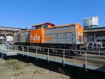 Auch die HVLE (Havelländische Eisenbahn) durfte beim Berliner Eisenbahnfest nicht fehlen. Hier ist gerade Lok V160.6 - eine modernisierte ehem. V100 der DR- auf der Drehscheibe. Sie trägt die EDV-Nr. 92 80 1203 144-1.Foto am 22.9.2019, Berlin, Bw. Schöneweide