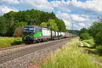 193 231 ELL/TXL mit einem KLV-Zug bei Postbauer-Heng Richtung Nürnberg, 21.06.2019