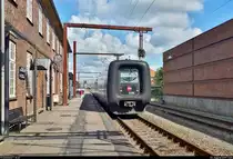 Smartphone-Aufnahme von MF 5281 der Danske Statsbaner (DSB) als IC 5737 von Flensburg (D) nach Fredericia st (DK), der im Bahnhof Padborg st (DK) auf der Bahnstrecke Fredericia–Flensburg (KBS 65 (DSB)) steht.
[3.8.2019 | 11:04 Uhr]