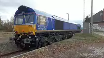Beacon Rail PB 18 (92 80 1266 022-3 D-BRLL) am 02.11.2019 beim pausieren in Emleben.