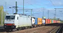 ITL - Eisenbahngesellschaft mbH, Dresden [D] mit   185 637-6  [NVR-Nummer: 91 80 6185 637-6 D-ITL] mit Containerzug am 18.10.19Durchfahrt Bf. Flughafen Berlin Schönefeld.