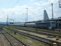 In meinem Urlaub anlässlich des Basel Tattoo 2018 habe ich einen Abstecher zum Basel Bad Bf gemacht, zu sehen ist BR 111 - xxx - x der Railadventure übernimmt den Zug den zuvor Ae 6/8 208 von Swisstrain gezogen hat. Aufnahme stammt vom 20.07.2018, Basel Bad Bf