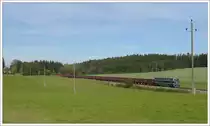 ÖGEG 2050.05 am 20.10.2019 mit dem Fotogüterzug SLGAG 93888 von Ried nach Attnang-Puchheim kurz vor dem Bahnhof Eberschwang aufgenommen. 