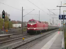 Sonderzug Erfurt-Binz mit gleich zwei 229er am 09.November 2019 bei der Einfahrt in Bergen/Rügen.Bei den beiden 229er handelt es sich um die 229 147 und 229 181.