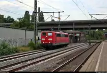 151 041-1 der Railpool GmbH, vermietet an die DB, als Tfzf durchfährt, kommend von der Bahnstrecke Hamburg-Harburg–Cuxhaven (Niederelbebahn | KBS 121), den Bahnhof Hamburg-Harburg.
[5.8.2019 | 16:48 Uhr]