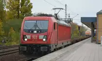 DB Cargo AG [D] mit  187 123  [NVR-Nummer: 91 80 6187 123-5 D-DB] und gemischten Güterzug Durchfahrt Bf. Berlin Jungfernheide Richtung Berlin Gesundbrunnen.