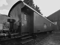 Der Wohnwagen der Signal- und Systemtechnik 4081 9439 790-2  Dolomitenwaggon  war Ende August 2019 im Außenbereich des Heizhauses Lienz zu sehen. 