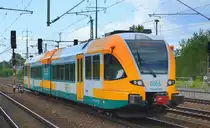 ODEG mit dem STADLER GTW 2/6  VT 646.045  (NVR-Nummmer: 95 80 0946 045-1+95 80 0646 045-4+95 80 0946 545-0 D-ODEG) am 08.08.19 (Dienstfahrt) Durchfahrt Bf. Flughafen Berlin-Schönefeld. 