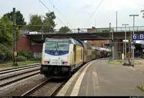 246 007-9 der Landesnahverkehrsgesellschaft Niedersachsen mbH (LNVG), vermietet an die Verkehrsgesellschaft Start Unterelbe mbH, als RE 14522 (RE5) von Cuxhaven nach Hamburg Hbf steht im Bahnhof Hamburg-Harburg auf Gleis 6.
[5.8.2019 | 17:40 Uhr]