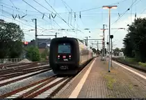 Nachschuss auf MF 5292 der Danske Statsbaner (DSB) als IC 387 (Linie 76) von Aarhus (DK) nach Hamburg Hbf (D), der den Bahnhof Neumünster auf Gleis 5 durchfährt.
[5.8.2019 | 21:06 Uhr]