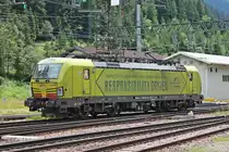 Am Mittag des 05.07.2018 rangierte ATLU/TXL 193 552  RESPONSIBILITY DRIVEN  durchs südliche Vorfeld vom Bahnhof von Brennero in Richtung Österreich.