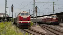Das Wetter geht kaum beschissener, als am 22. Juni 2019 großer Bahnhof in Lichtenfels war!! Der Osten rockt, so kann man es beschreiben, als sich die Sonderzüge treffen. 119 158-4 aus Berlin und 118 719-4 + 118 552-9 sind die Stars des Tages! 